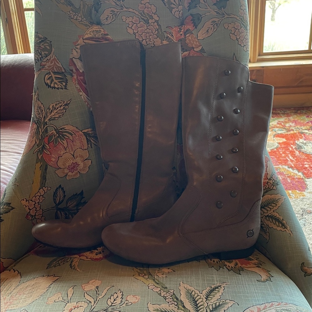 BORN FABULOUS Leather Taupe,  Size 7/38